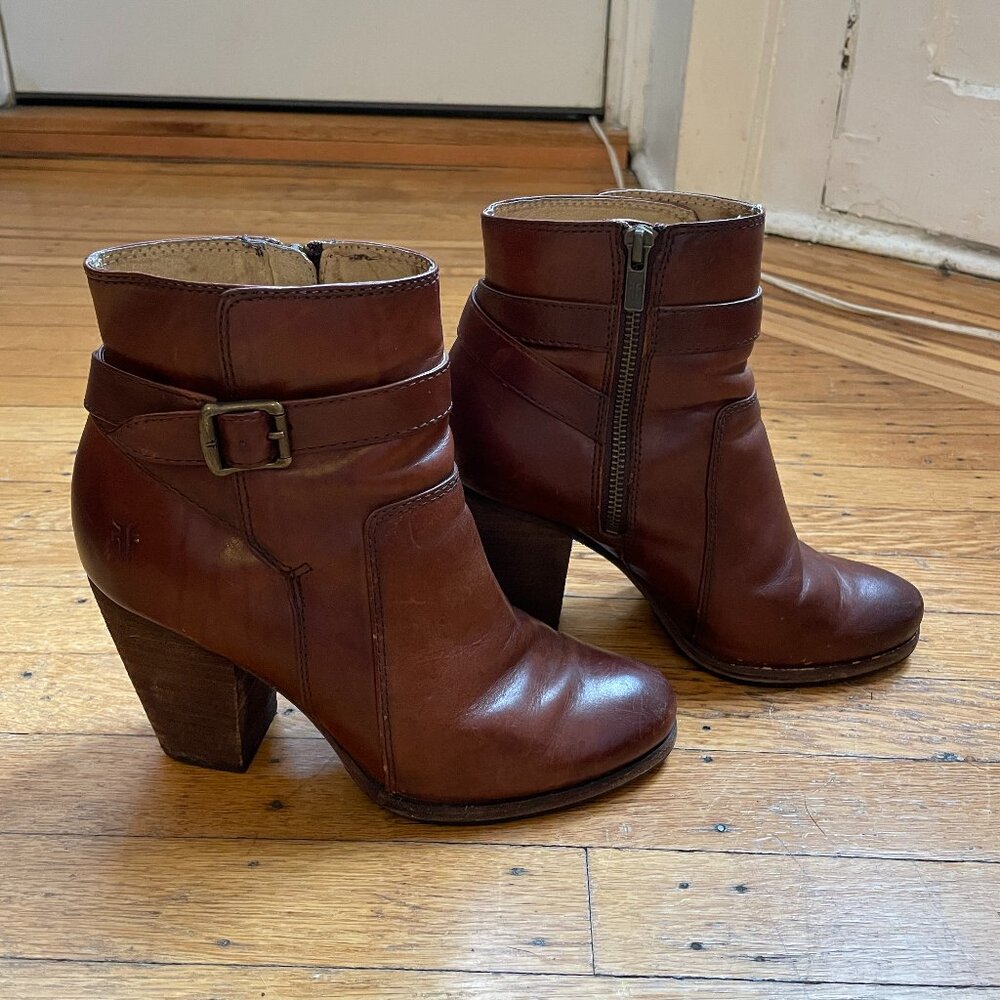 Frye size 7 Patty Riding Boot